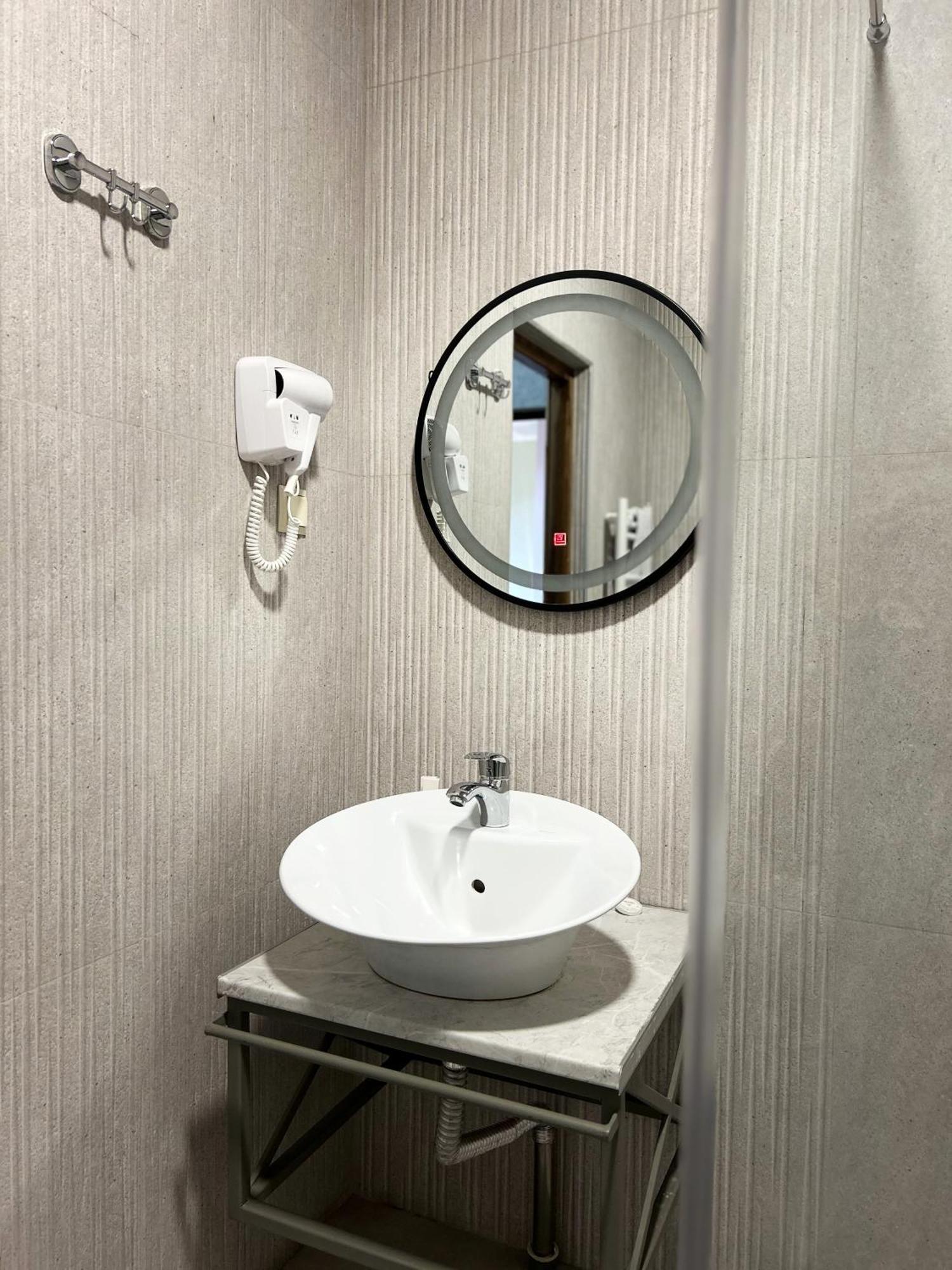 21 Rooms Hotel 久姆里 外观 照片